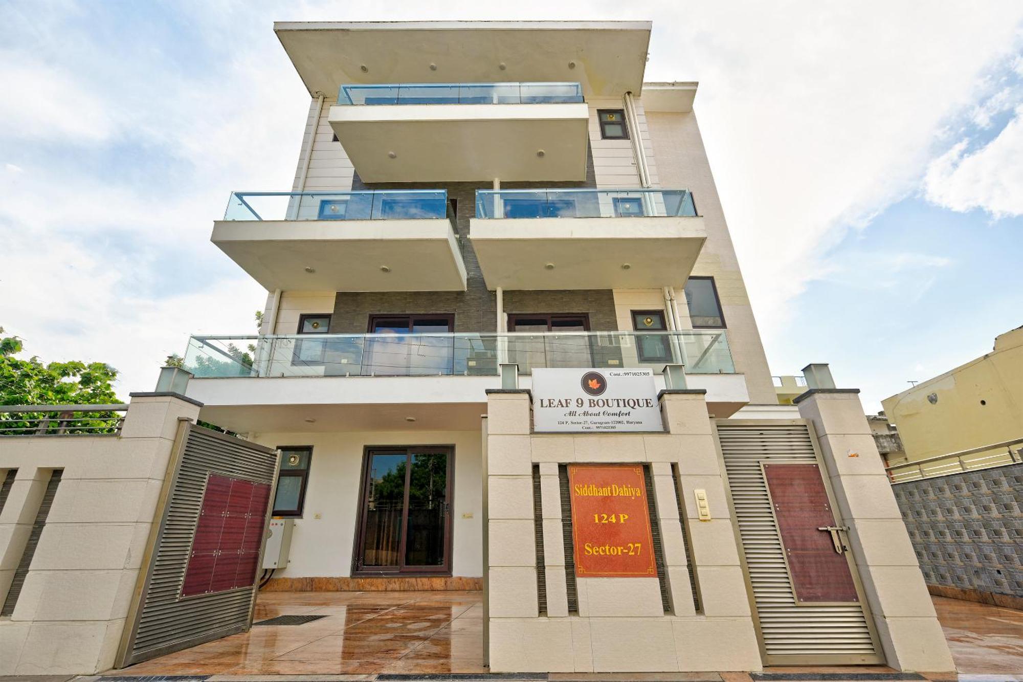 Hotel Leaf 9 Boutique, Near Golf Course Road And Galleria Market คูร์เคาน์ ภายนอก รูปภาพ